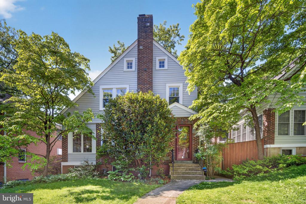 3606 JOCELYN STREET NW