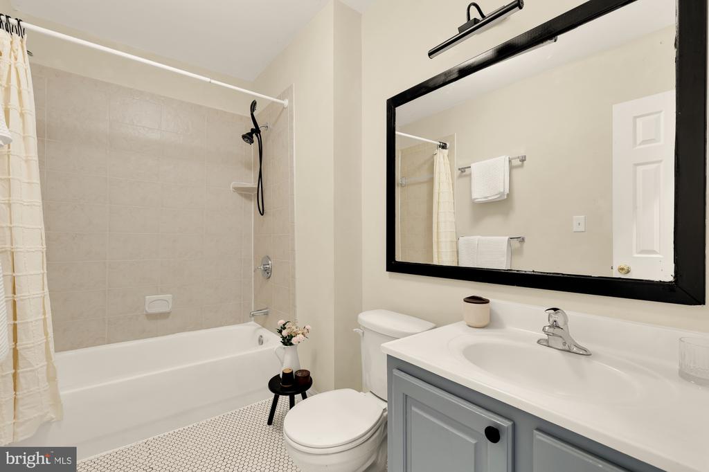 1017 MONROE STREET NW Unit: #2