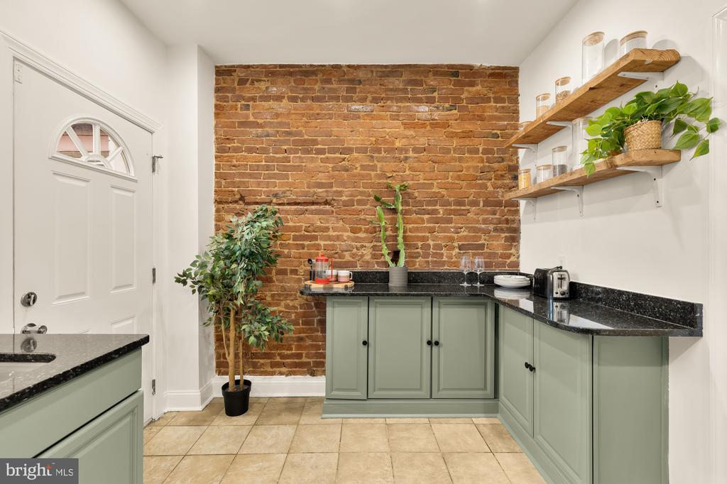 1017 MONROE STREET NW Unit: #2