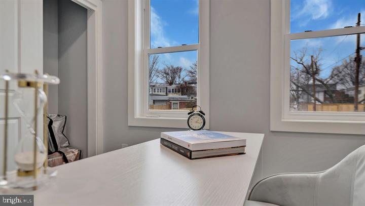 413 INGRAHAM STREET NW Unit: 1