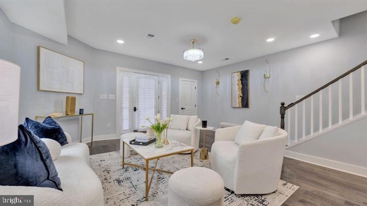 413 INGRAHAM STREET NW Unit: 1