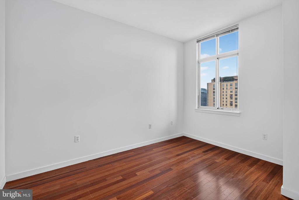 1000 NEW JERSEY AVENUE SE Unit: 1113