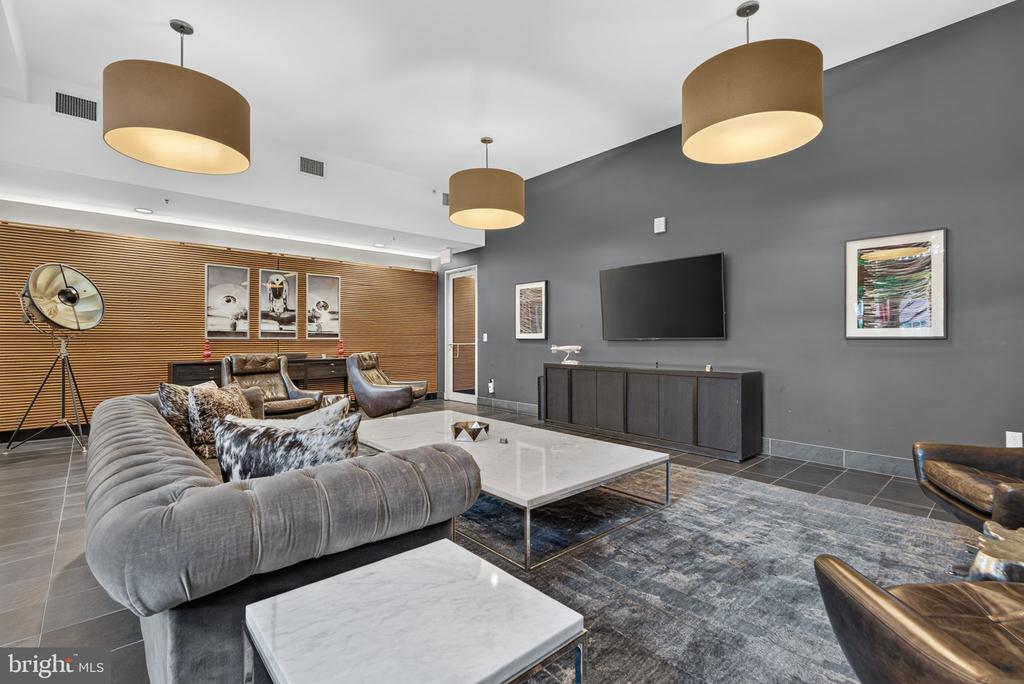 1000 NEW JERSEY AVENUE SE Unit: 1113