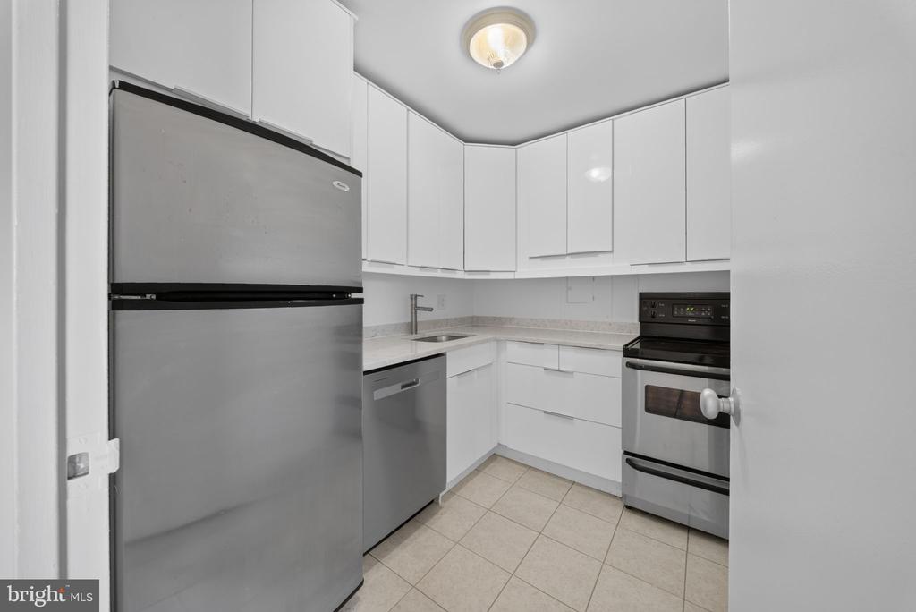 4600 CONNECTICUT AVENUE NW Unit: 717