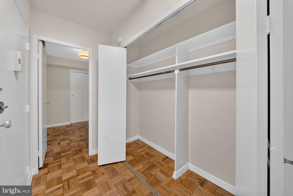 4600 CONNECTICUT AVENUE NW Unit: 717