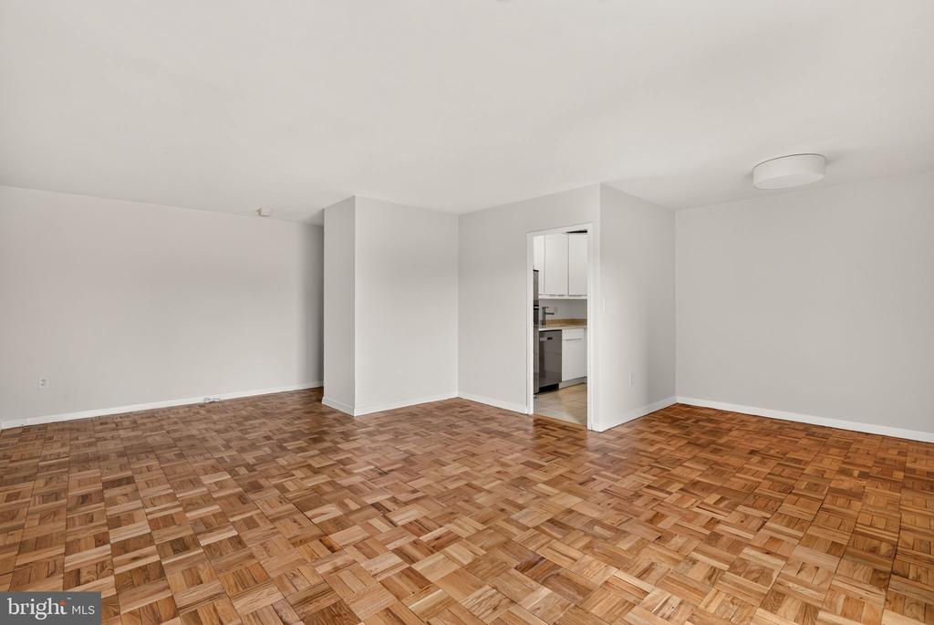 4600 CONNECTICUT AVENUE NW Unit: 717