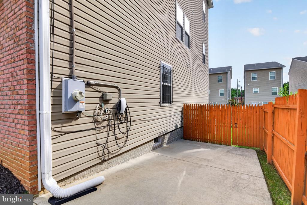 4292 S SOUTH CAPITOL TERRACE SW