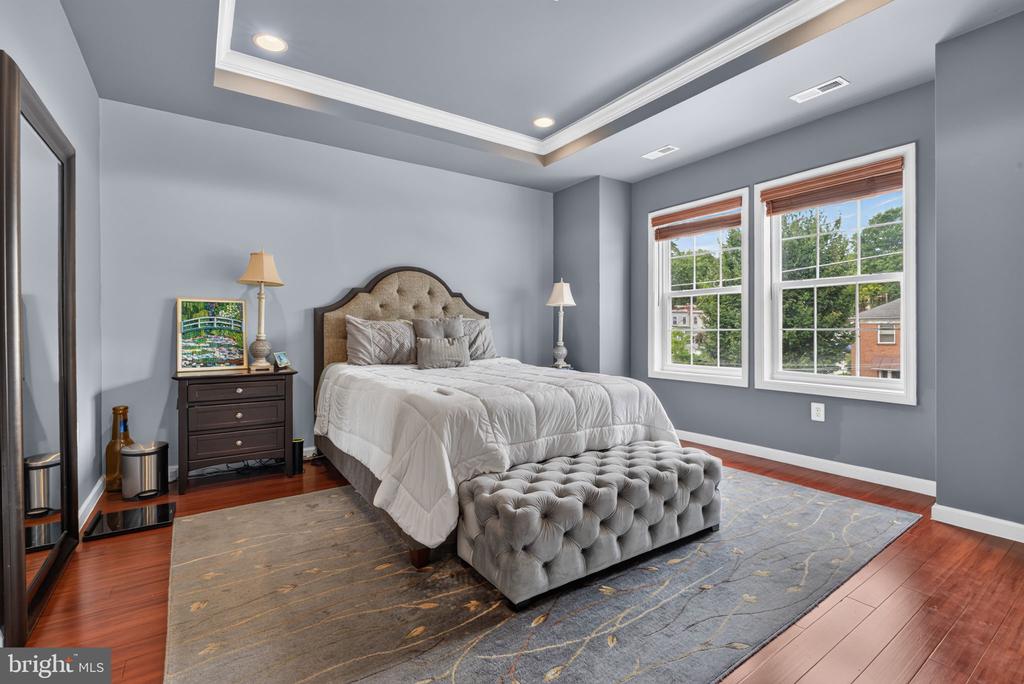 4292 S SOUTH CAPITOL TERRACE SW