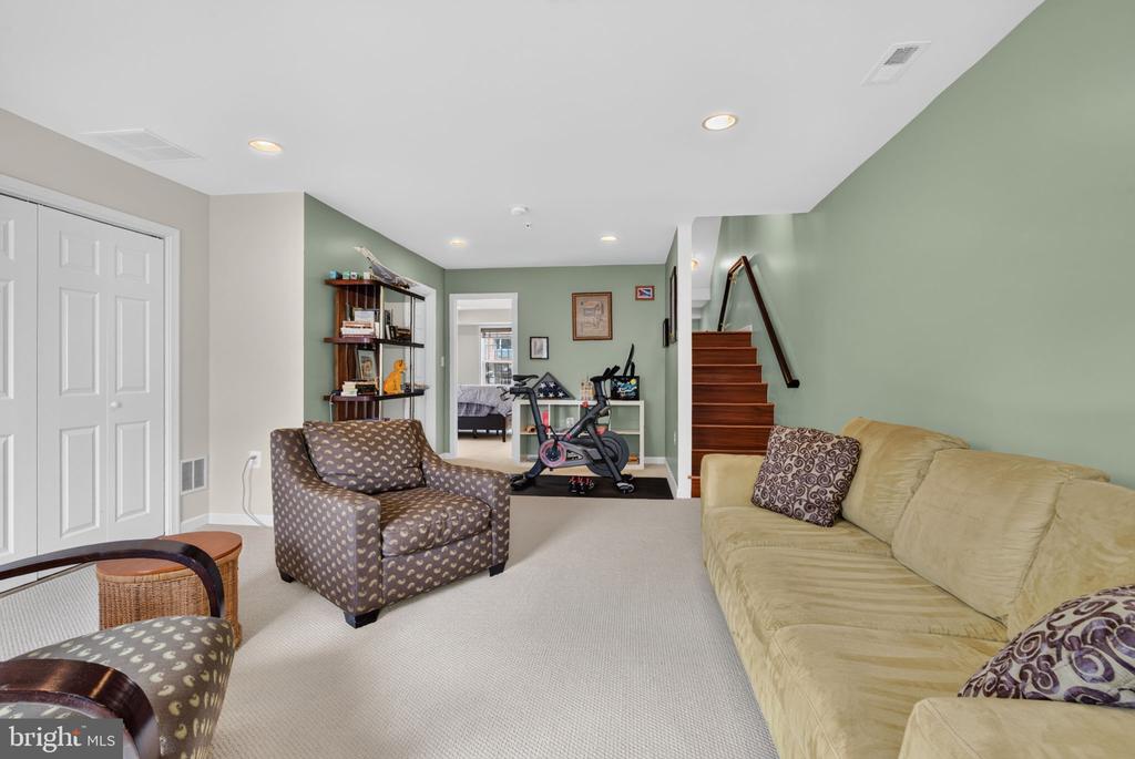4292 S SOUTH CAPITOL TERRACE SW