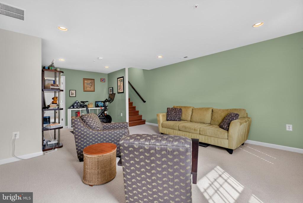 4292 S SOUTH CAPITOL TERRACE SW