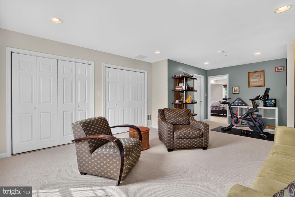 4292 S SOUTH CAPITOL TERRACE SW