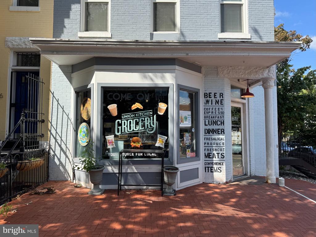 315 G STREET NE Unit: 201
