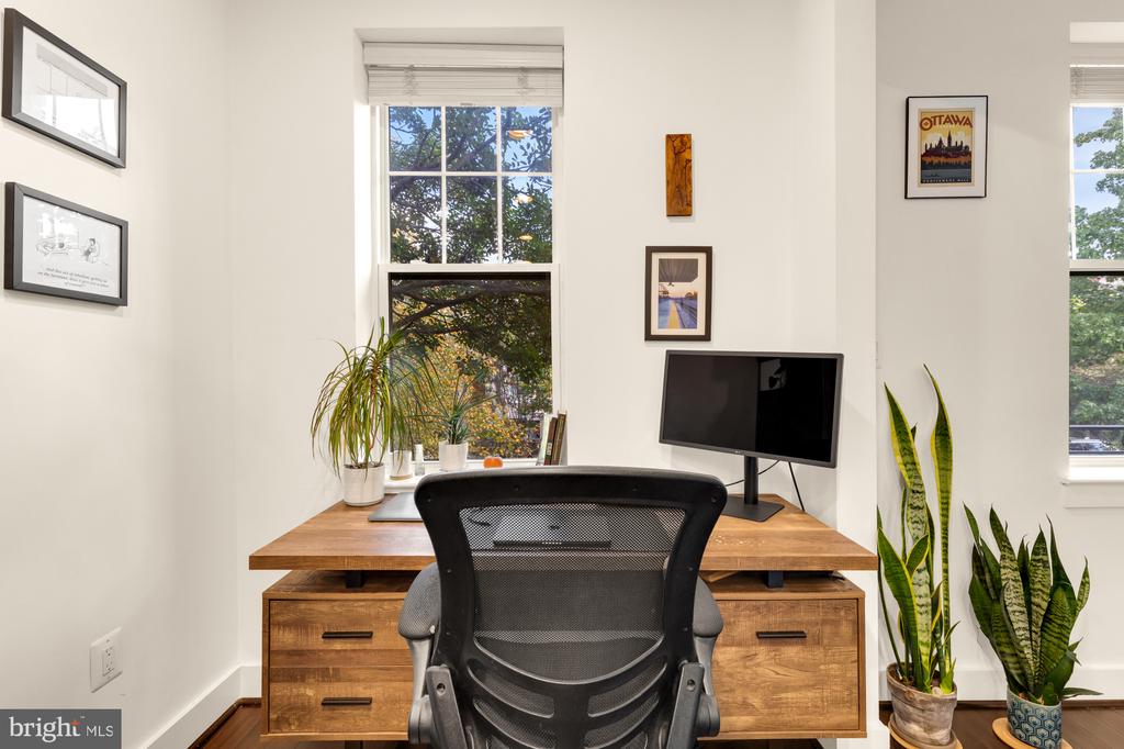 315 G STREET NE Unit: 201