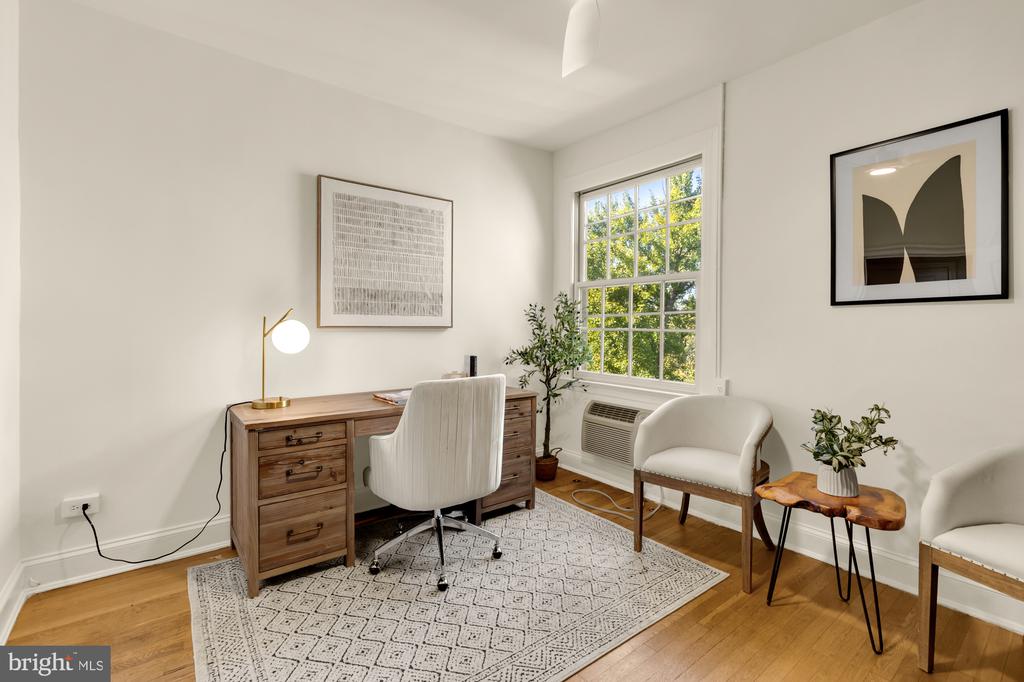 2040 BELMONT ROAD NW Unit: 606