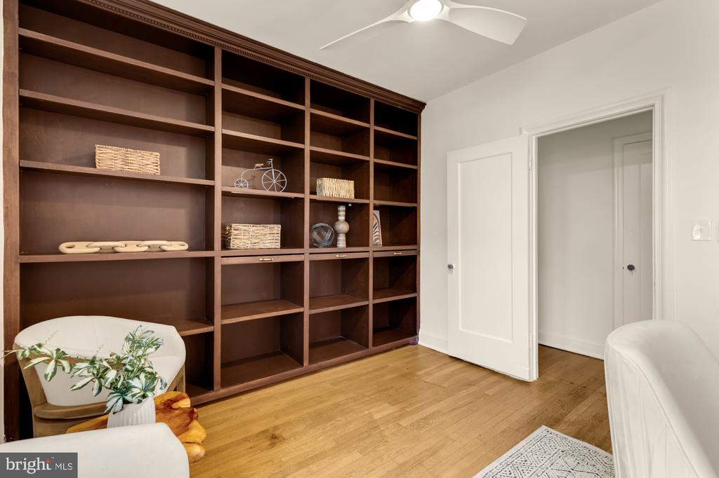 2040 BELMONT ROAD NW Unit: 606