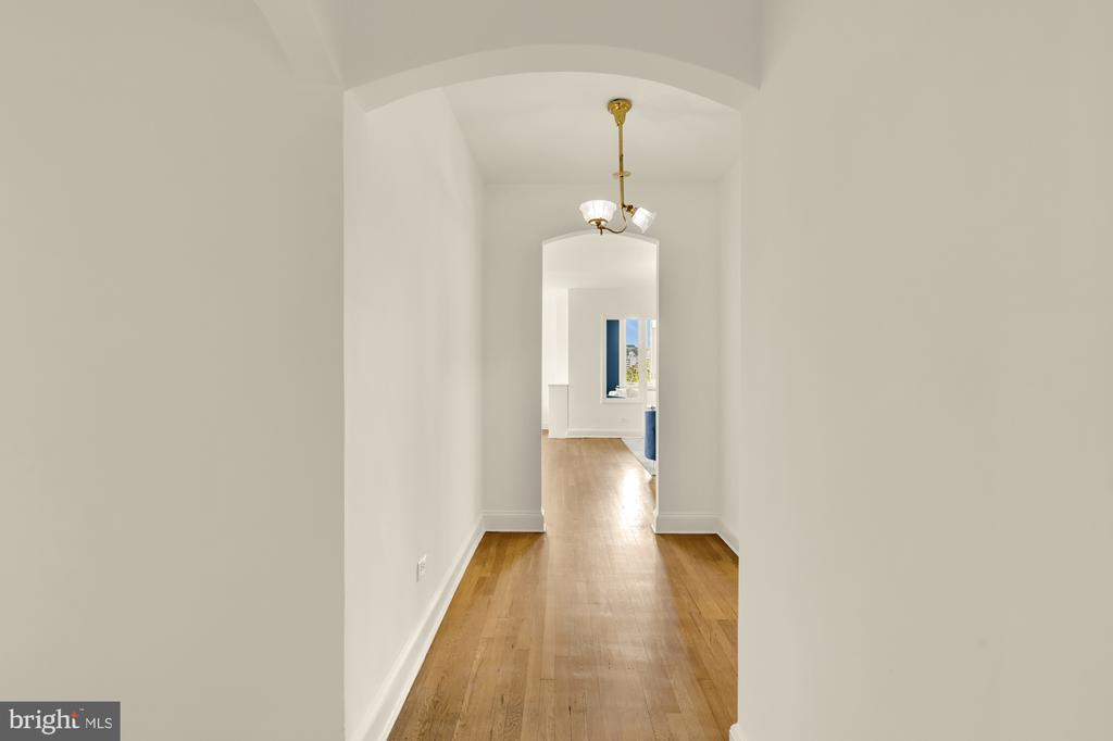 2040 BELMONT ROAD NW Unit: 606