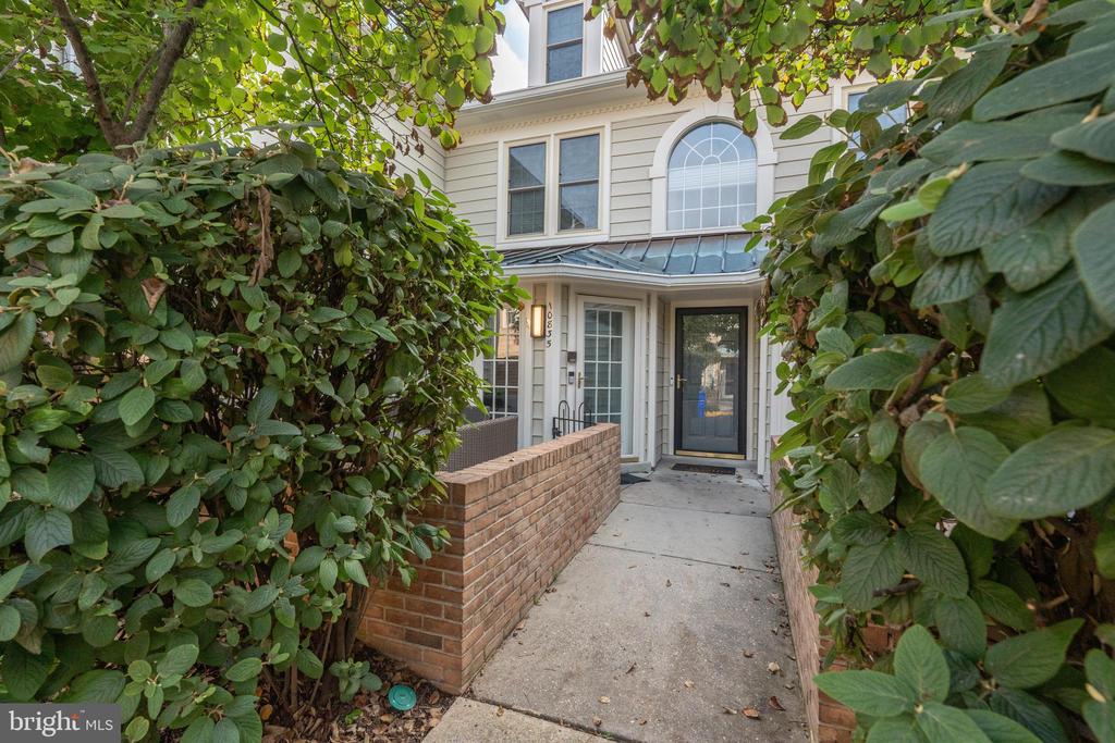 10835 LUXBERRY Unit: 29