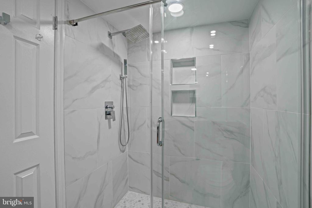 10835 LUXBERRY Unit: 29