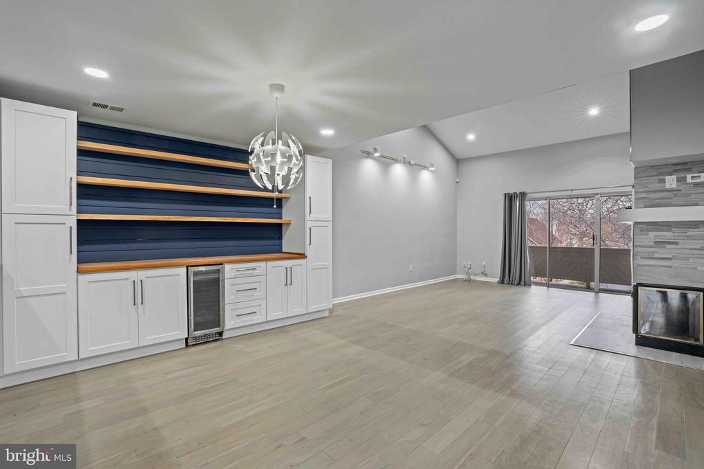 10835 LUXBERRY Unit: 29