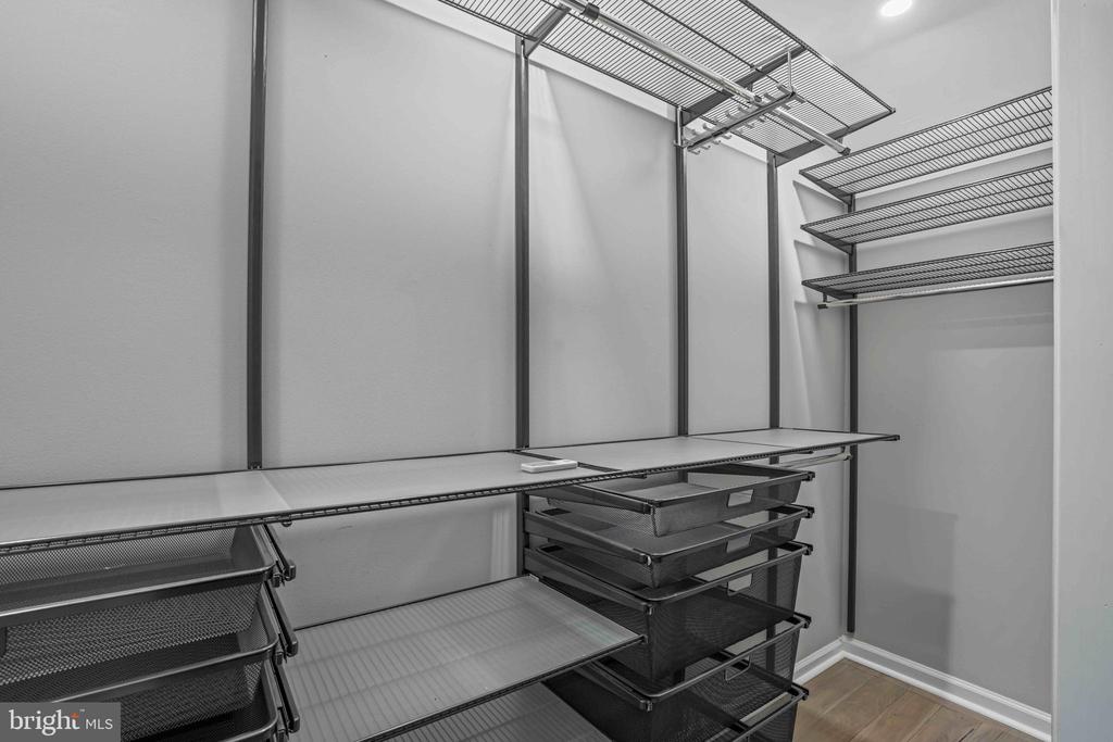 10835 LUXBERRY Unit: 29