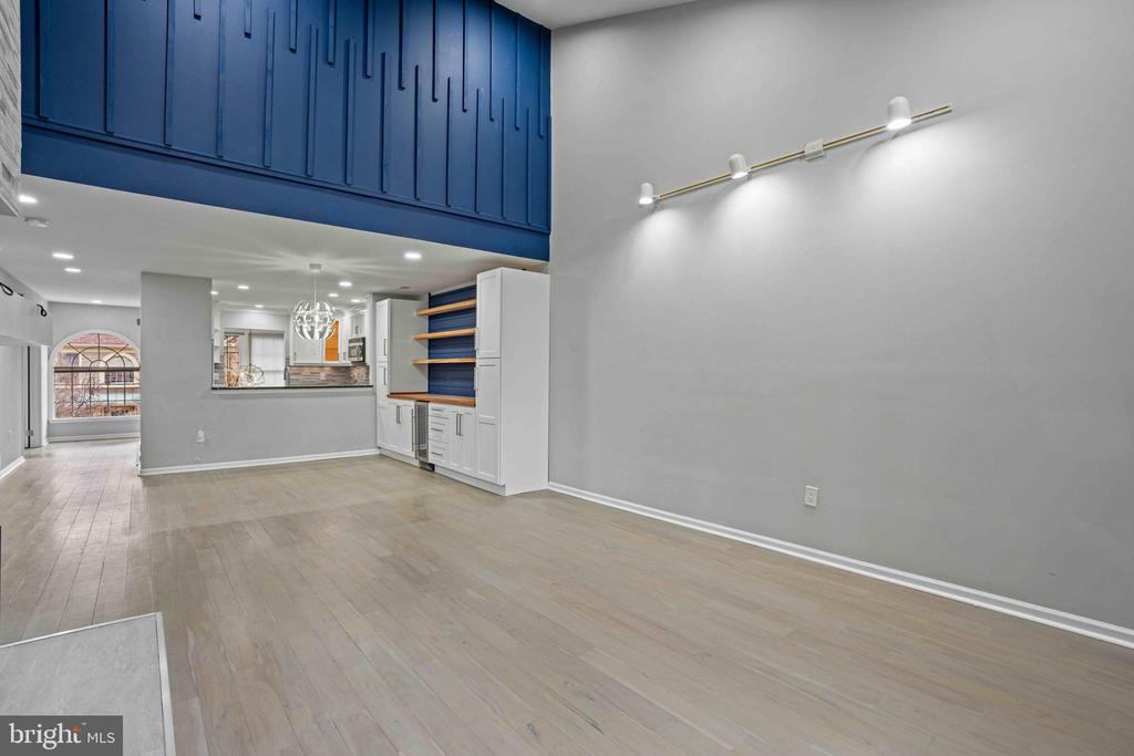 10835 LUXBERRY Unit: 29