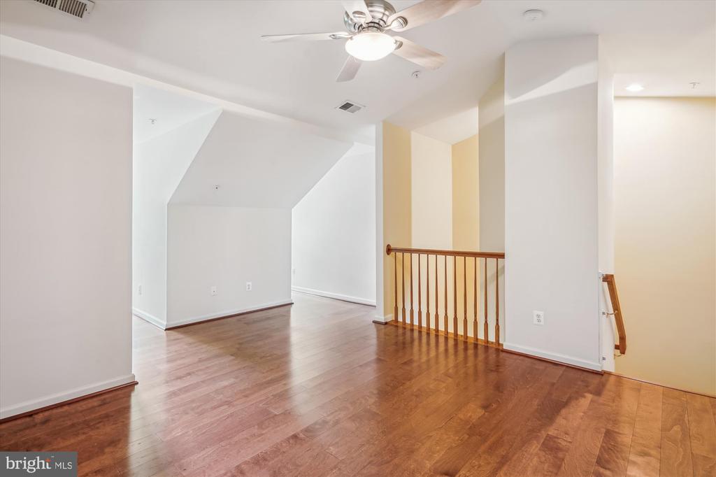 1115 MAIN STREET