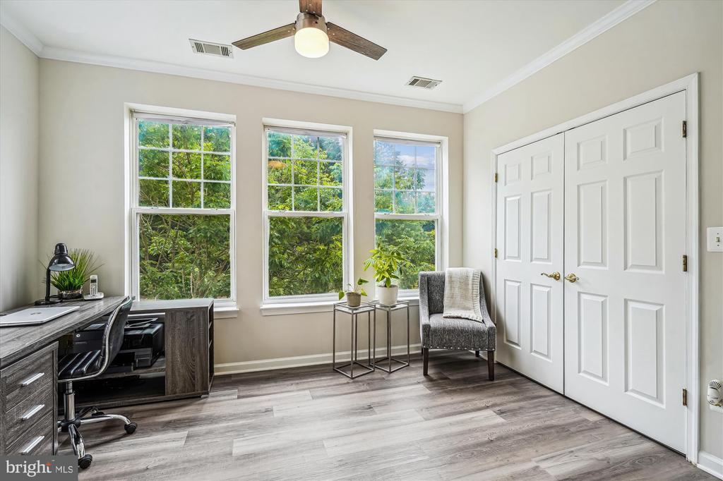 301 HIGH GABLES DRIVE Unit: 305