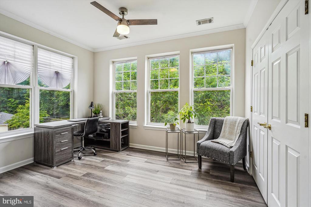 301 HIGH GABLES DRIVE Unit: 305