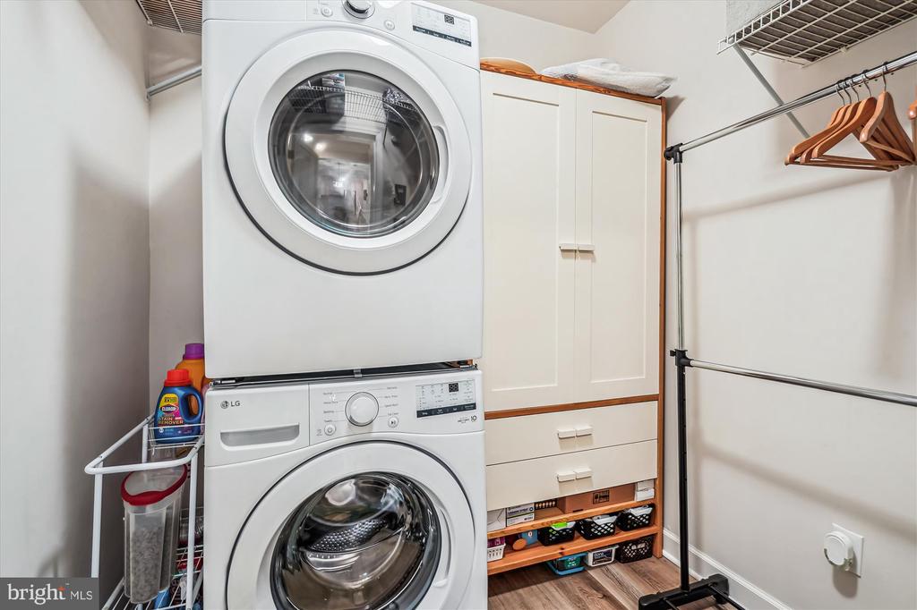 301 HIGH GABLES DRIVE Unit: 305