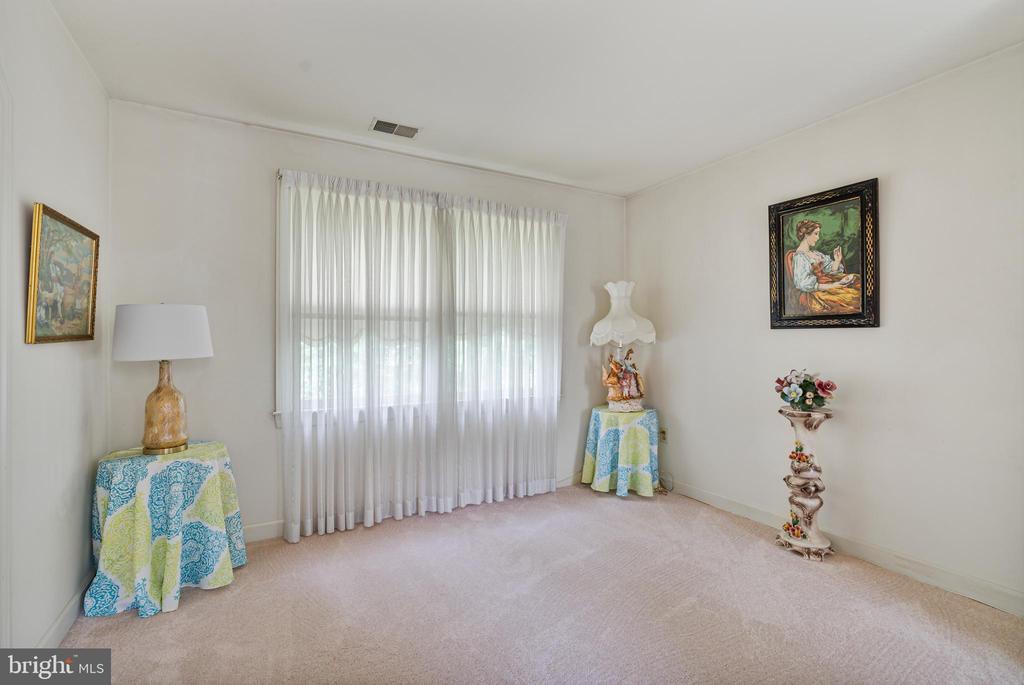 15008 NOTLEY ROAD