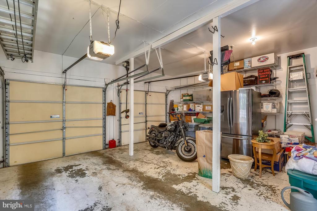 100 KENT OAKS WAY