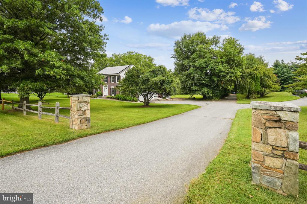 9213 HUNTMASTER ROAD