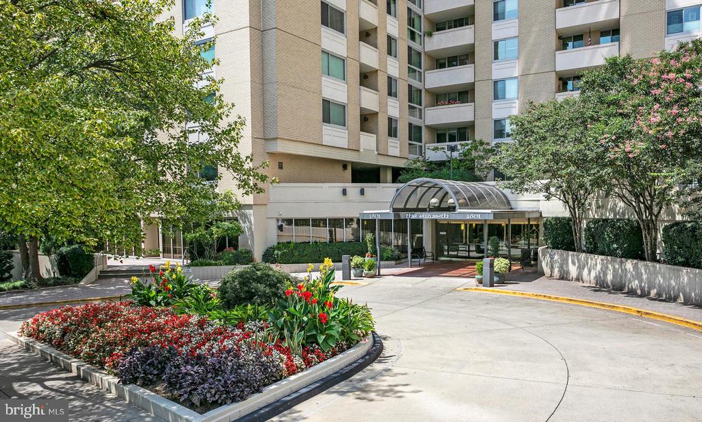 4601 N PARK AVENUE Unit: 1212