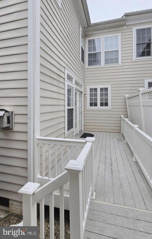 422 SHEILA STREET