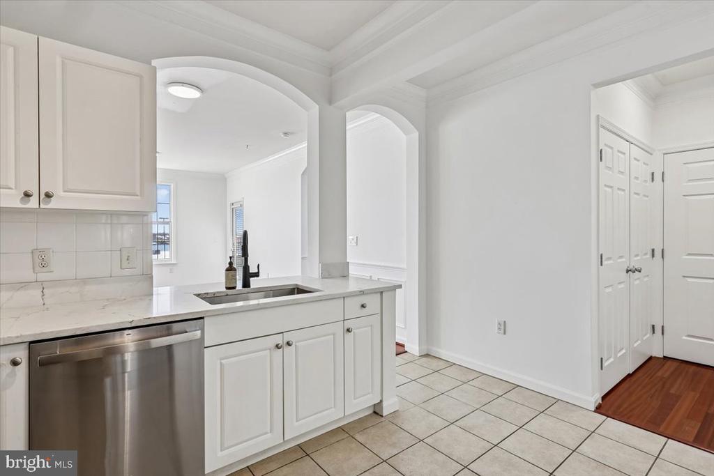 17 GRANITE PLACE Unit: 396