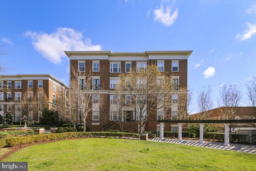 17 GRANITE PLACE Unit: 396