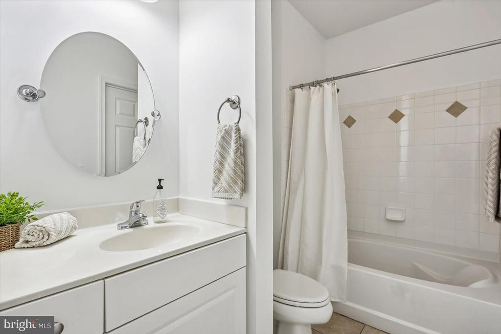 17 GRANITE PLACE Unit: 396
