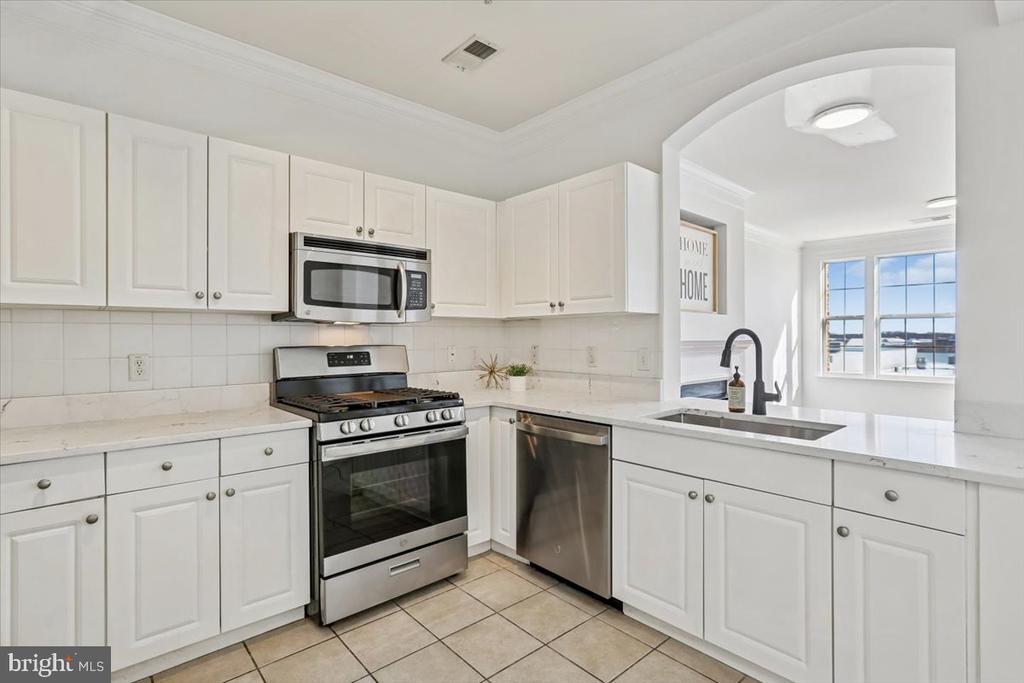 17 GRANITE PLACE Unit: 396