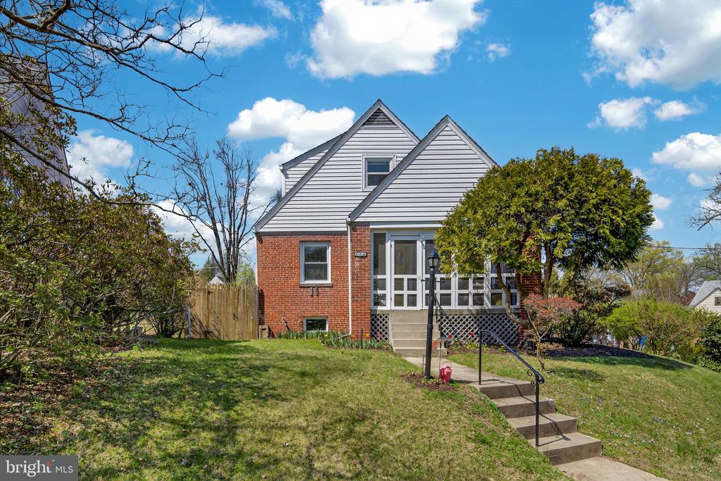 406 DALE DRIVE