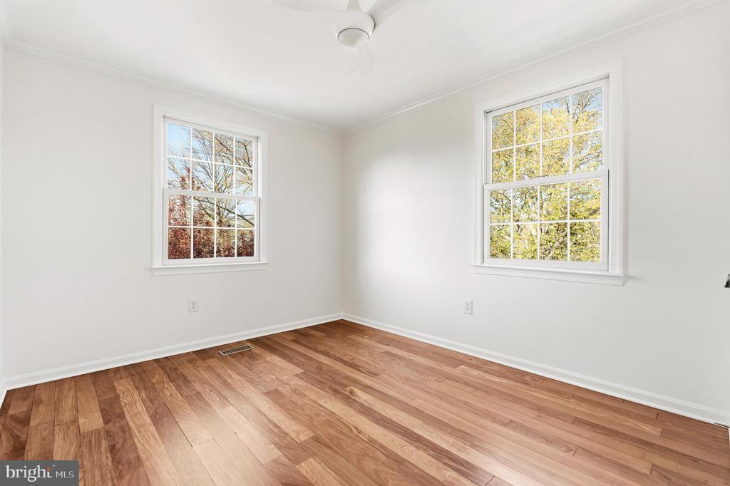 112 KENT SQUARE ROAD