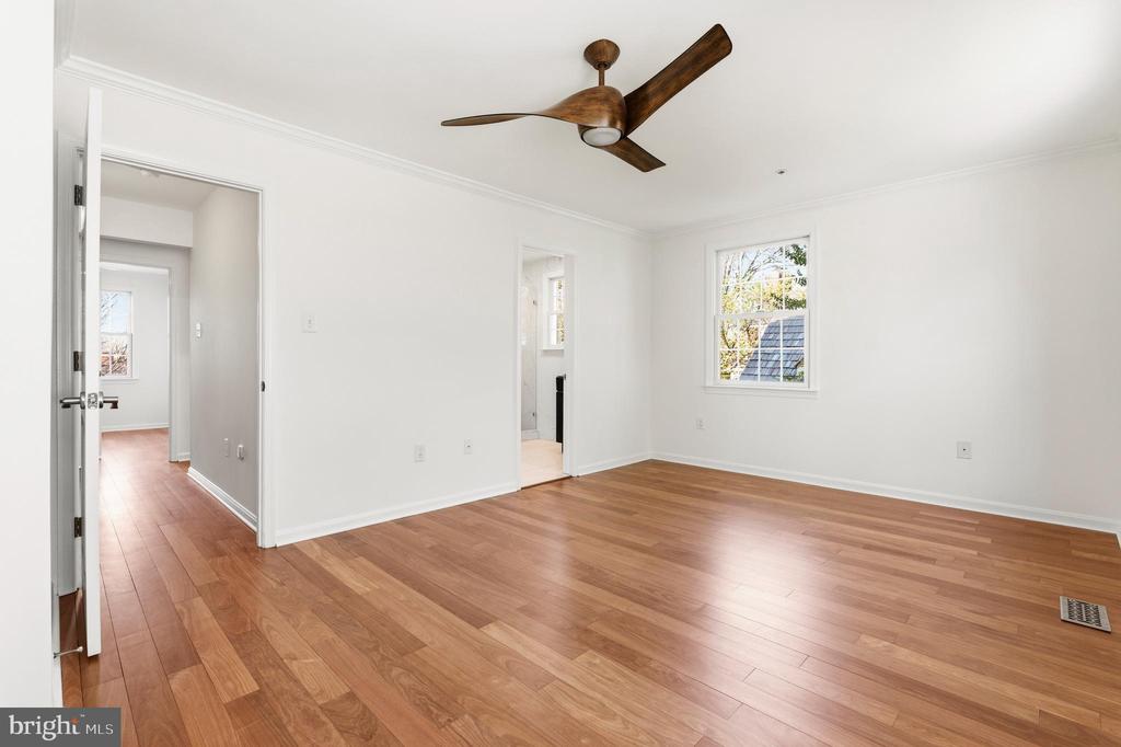 112 KENT SQUARE ROAD