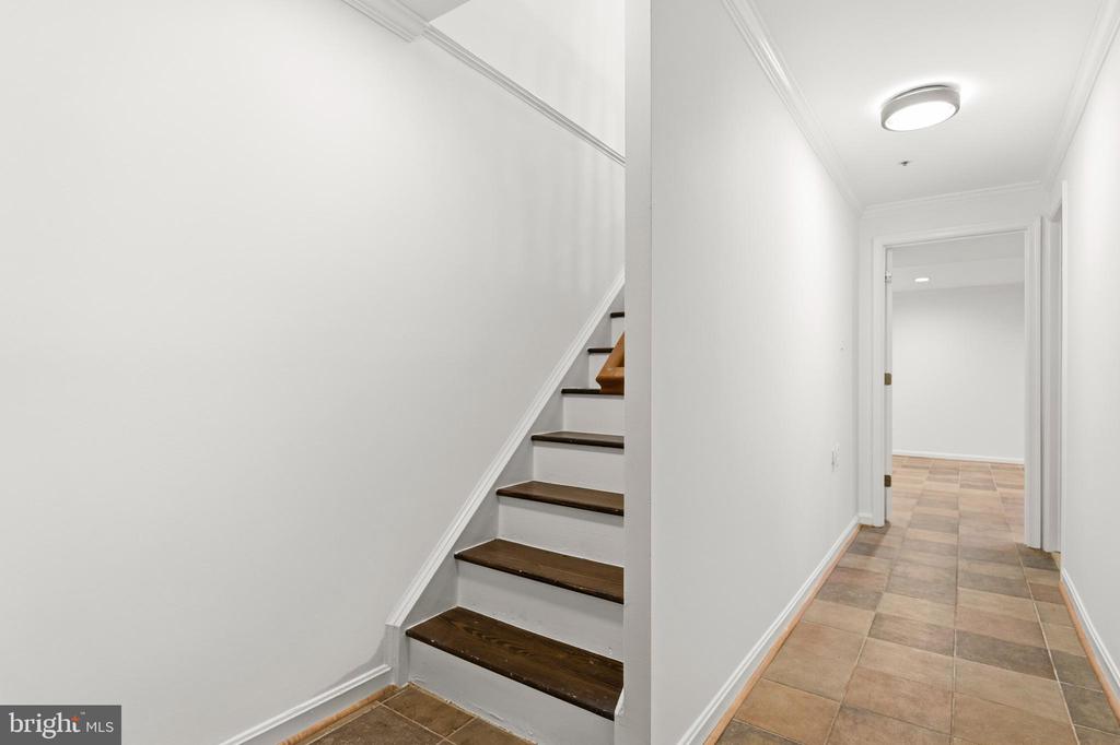 112 KENT SQUARE ROAD