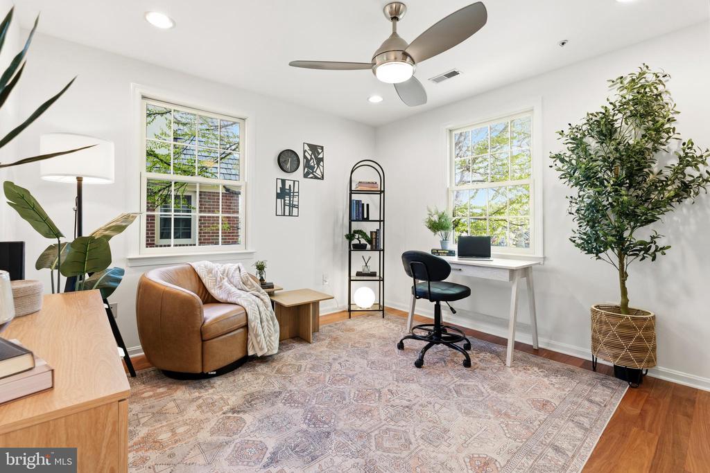 112 KENT SQUARE ROAD