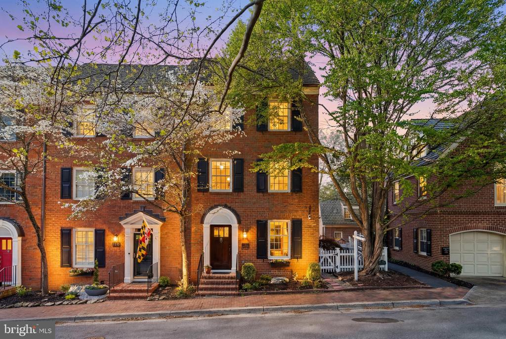 112 KENT SQUARE ROAD