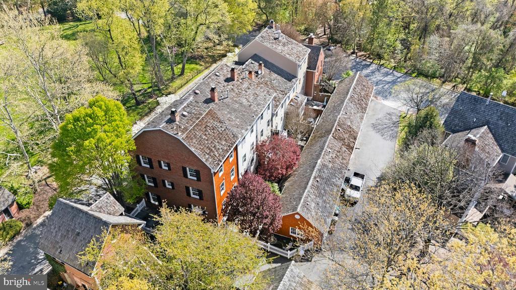 112 KENT SQUARE ROAD