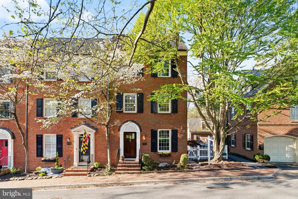 112 KENT SQUARE ROAD
