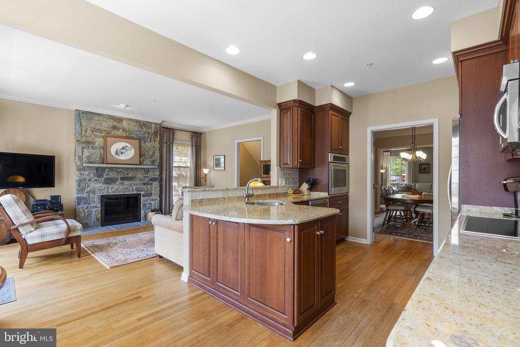 3 KENT GARDENS CIRCLE