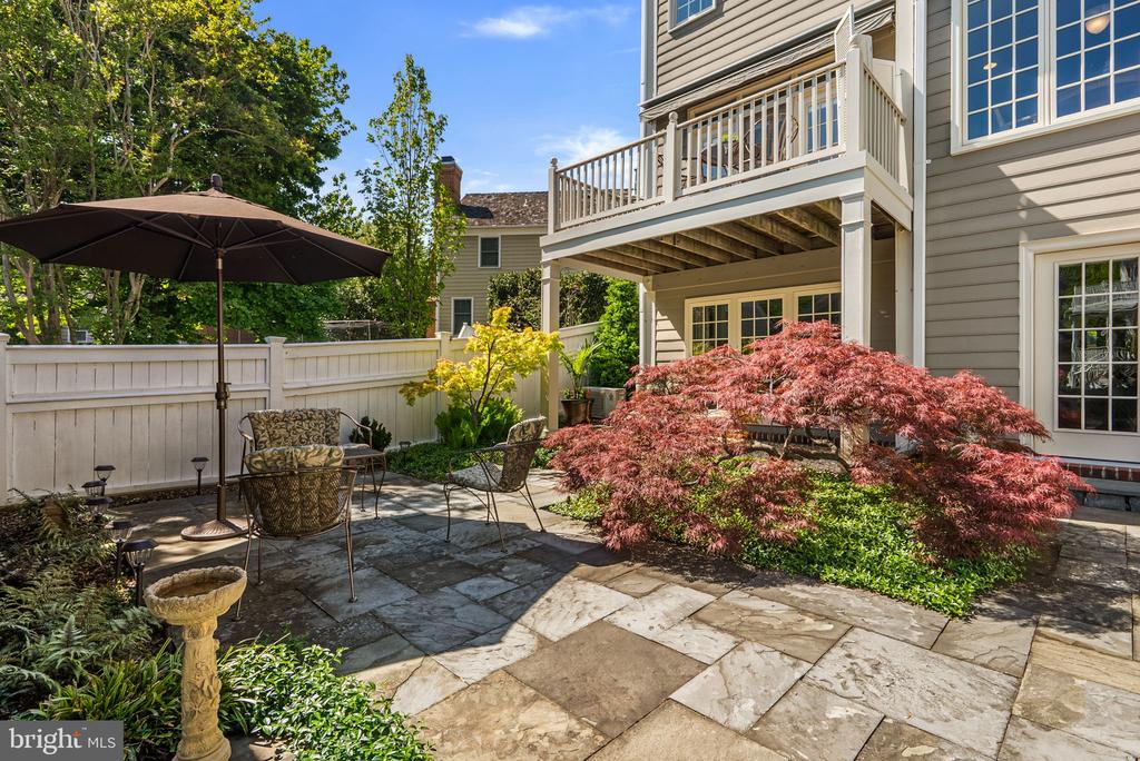3 KENT GARDENS CIRCLE