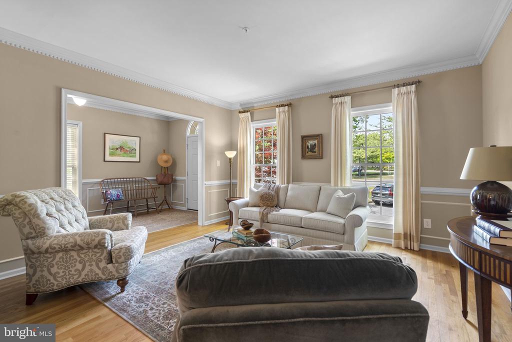 3 KENT GARDENS CIRCLE