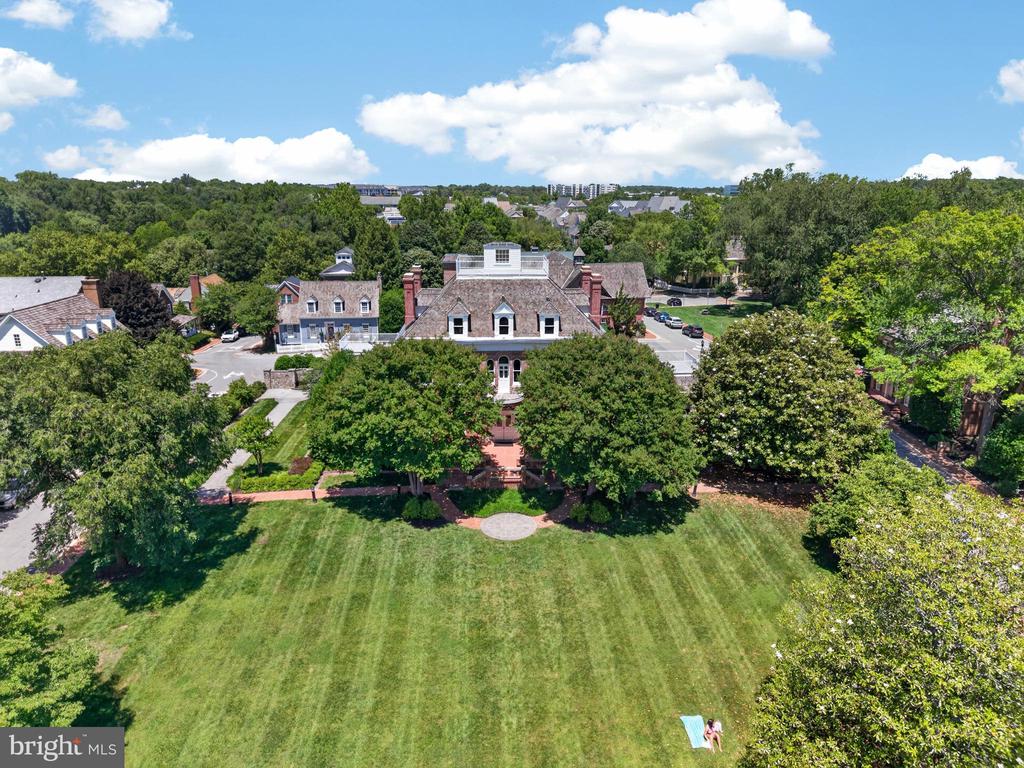 211 FIREHOUSE LANE